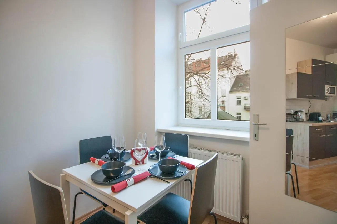 Cozy 2 Room Apartment - Enjoy Viennas Summer Vibes