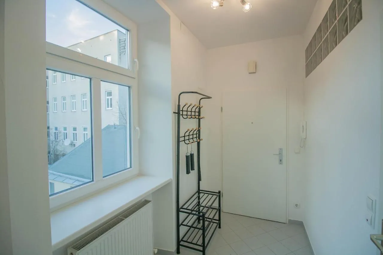 Cozy 2 Room Apartment - Enjoy Viennas Spring Vibes