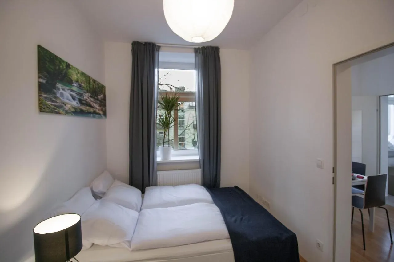 Cozy 2 Room Apartment - Enjoy Viennas Summer Vibes